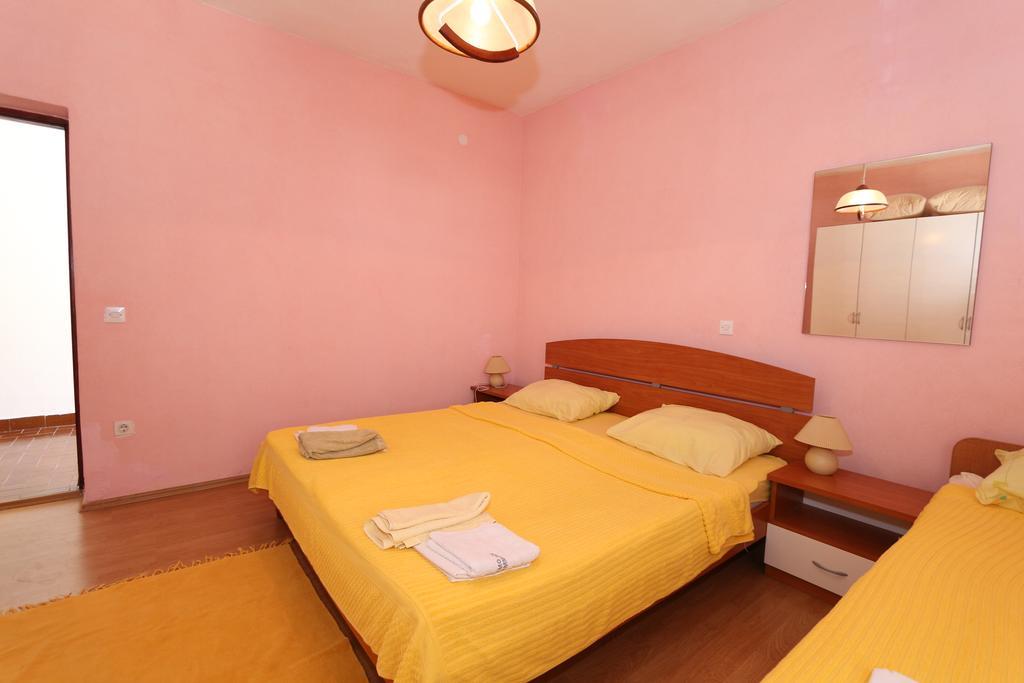 Apartments Antoneta Makarska Exterior foto