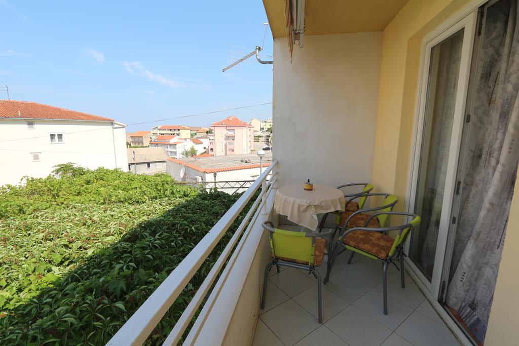 Apartments Antoneta Makarska Exterior foto