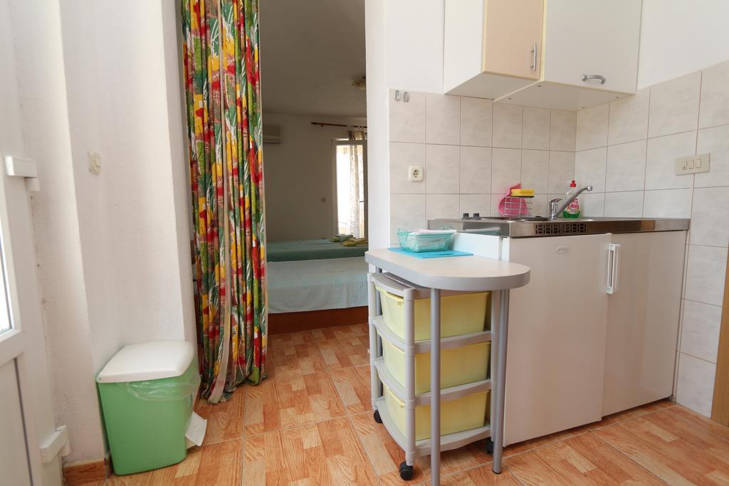 Apartments Antoneta Makarska Exterior foto