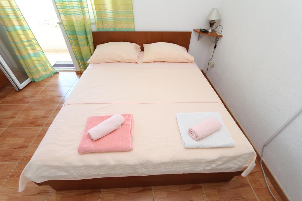 Apartments Antoneta Makarska Exterior foto