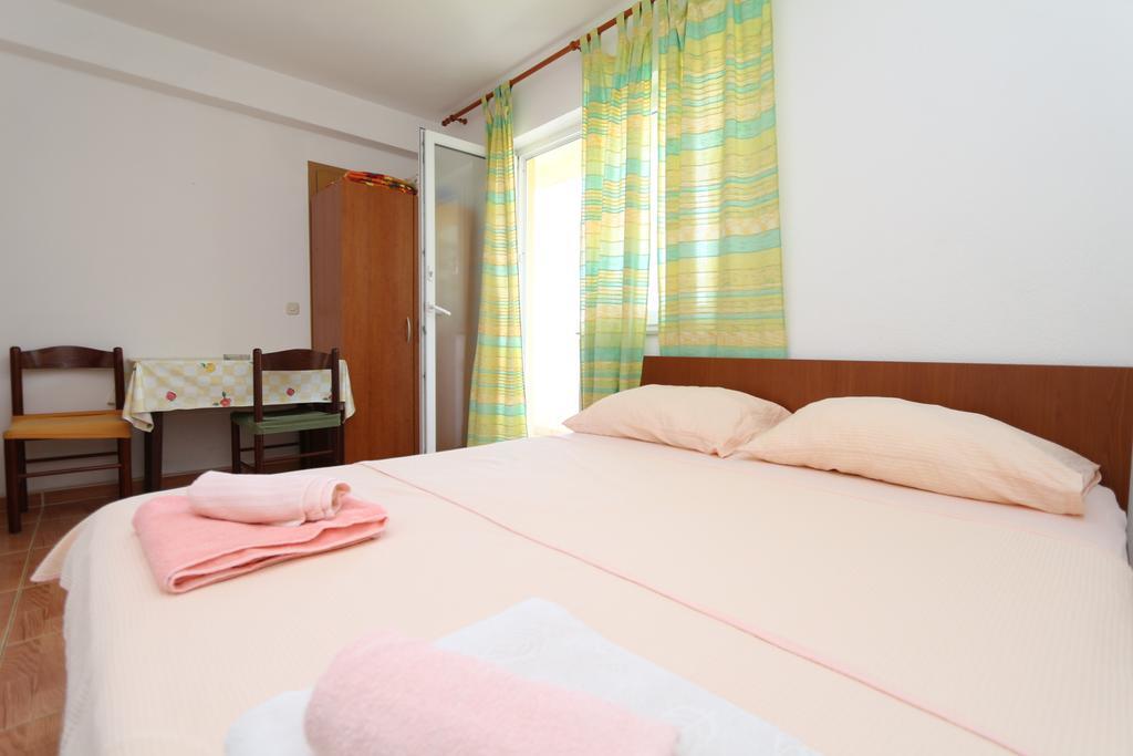 Apartments Antoneta Makarska Exterior foto