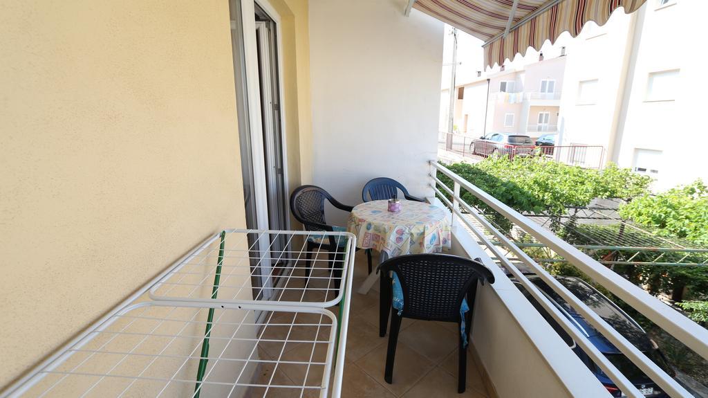 Apartments Antoneta Makarska Exterior foto